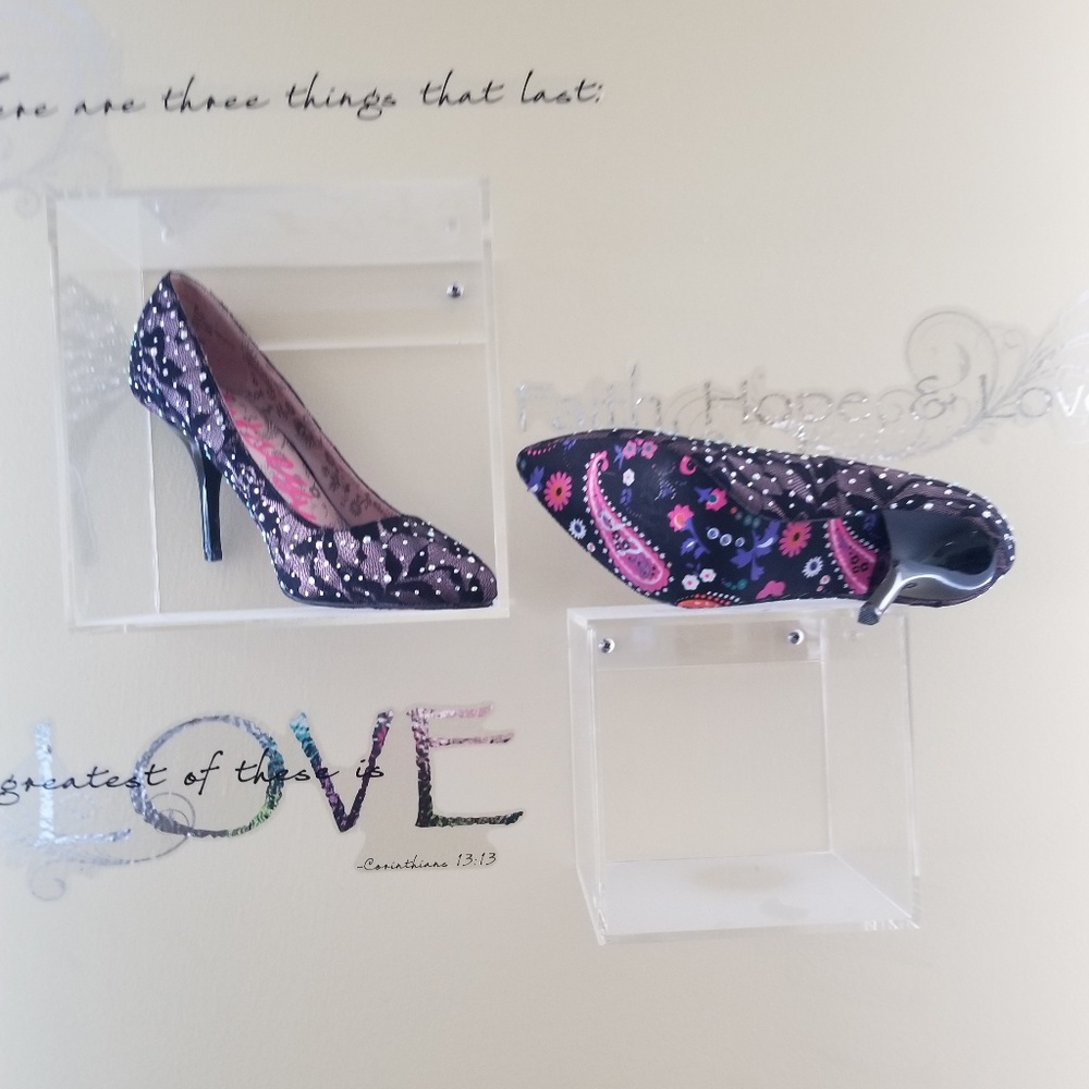 BETSEY JOHNSON BLACK LACE & RHINESTONE PUMPS